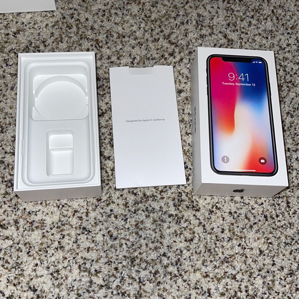 Free** Read Description: iPhone X Space Grey 64GB BOX ONLY